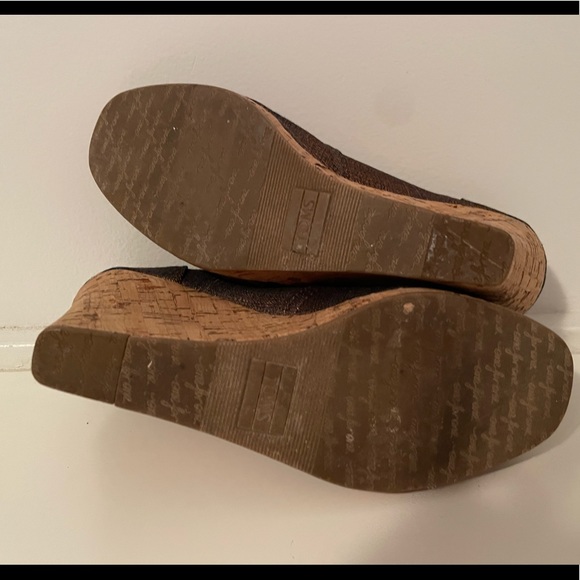 TOMS Wedges - Picture 9 of 12